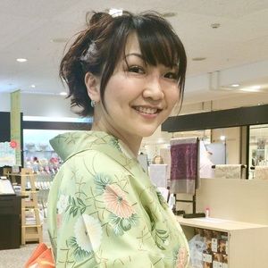 Meet your Posher, Athena